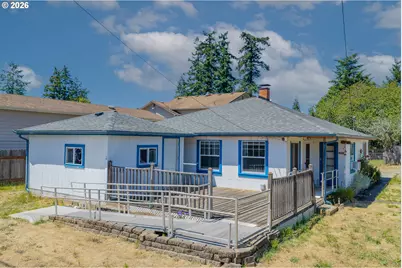 1923 Maple St, Myrtle Point, OR 97458 - Photo 3