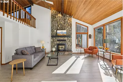 928 Barger St, Silverton, OR 97381 - Photo 5