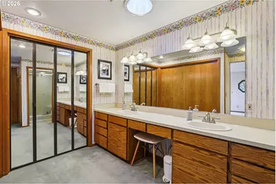 928 Barger St, Silverton, OR 97381 - Photo 17