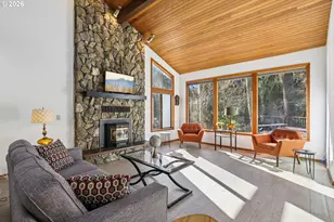 928 Barger St, Silverton, OR 97381 - Photo 5