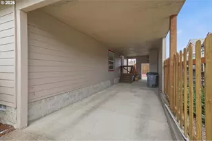 1282 E 3rd St, Lafayette, OR 97127 - Photo 33