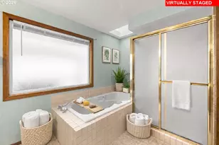 2013 NE 158th Pl, Portland, OR 97230 - Photo 17