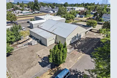 940 Greenwood St, Junction City, OR 97448 - Photo 3