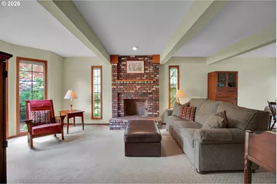 6401 SW Dolph Dr, Portland, OR 97219 - Photo 11