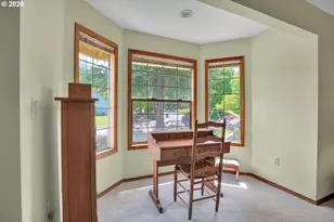 6401 SW Dolph Dr, Portland, OR 97219 - Photo 33