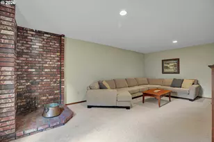 6401 SW Dolph Dr, Portland, OR 97219 - Photo 25