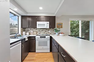 9711 SW Arikara Dr, Tualatin, OR 97062 - Photo 5