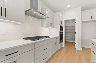 7422 SW Alder St, Wilsonville, OR 97070 - Photo 9