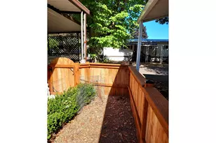 1475 Green Acres Rd, Eugene, OR 97408 - Photo 23