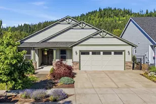 2301 Robbins Way, Lebanon, OR 97355 - Photo 1