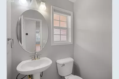 2575 NW 4th St, Gresham, OR 97030 - Photo 5