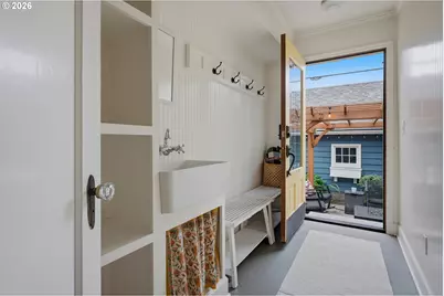 125 W 37th St, Vancouver, WA 98660 - Photo 15