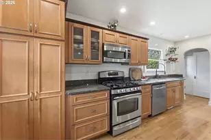 125 W 37th St, Vancouver, WA 98660 - Photo 9