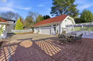 6908 SW 33rd Pl, Portland, OR 97219 - Photo 33