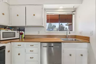 5643 SE Sierra St, Hillsboro, OR 97123 - Photo 11