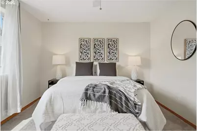 7861 SE Springwater Dr, Portland, OR 97206 - Photo 23