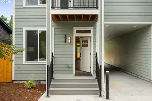 8639 N Fox St, Portland, OR 97203 - Photo 3