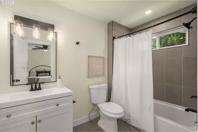 8639 N Fox St, Portland, OR 97203 - Photo 19