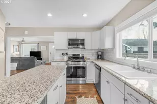 1411 Division St, Oregon City, OR 97045 - Photo 11