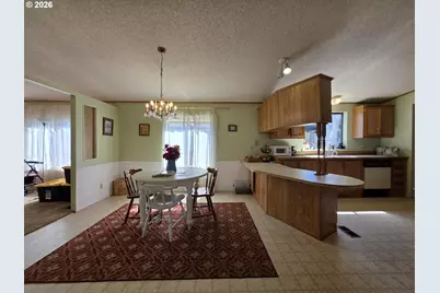 1200 E Central Ave #30, Sutherlin, OR 97479 - Photo 9