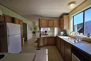 1200 E Central Ave, Sutherlin, OR 97479 - Photo 13