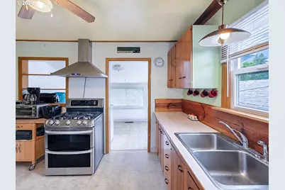 475 S 4th St, Saint Helens, OR 97051 - Photo 11
