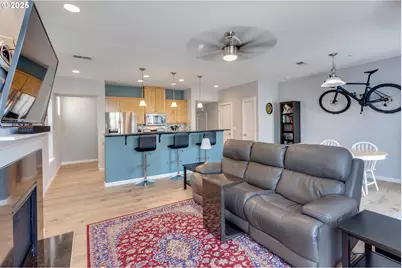 10874 NE Red Wing Way #201, Hillsboro, OR 97006 - Photo 11