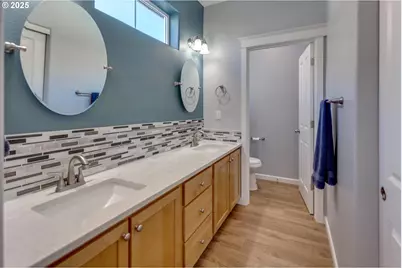 10874 NE Red Wing Way #201, Beaverton, OR 97006 - Photo 15