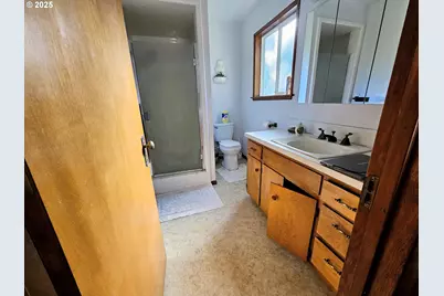 3463 Briarwood Rd, Umpqua, OR 97486 - Photo 7