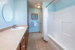 384 Edgeview Dr, Elkton, OR 97436 - Photo 25