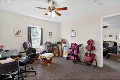 826 SW Cherry St, Willamina, OR 97396 - Photo 13