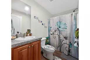 826 SW Cherry St, Willamina, OR 97396 - Photo 11