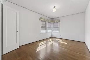 3635 NE Going St, Portland, OR 97211 - Photo 17