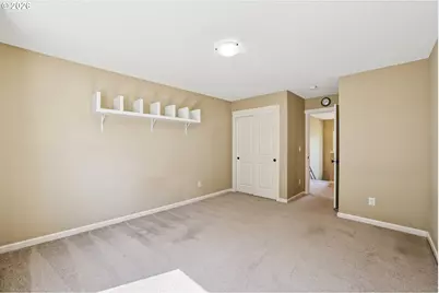 2117 SE Cochran Dr, Gresham, OR 97080 - Photo 35