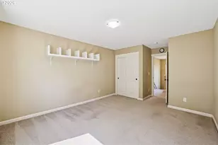 2117 SE Cochran Dr, Gresham, OR 97080 - Photo 35