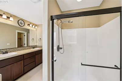 2117 SE Cochran Dr, Gresham, OR 97080 - Photo 29