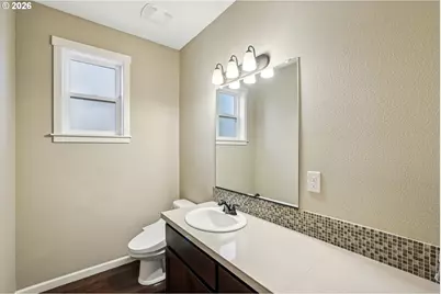 2117 SE Cochran Dr, Gresham, OR 97080 - Photo 23