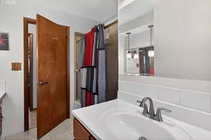 3332 NE 132nd Ave, Portland, OR 97230 - Photo 19