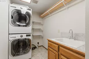 14300 SW Hazel Hill Dr, Tigard, OR 97224 - Photo 27