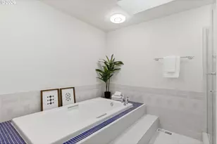 14300 SW Hazel Hill Dr, Tigard, OR 97224 - Photo 37