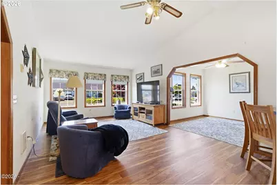 3502 Hawthorne Ln, Tillamook, OR 97141 - Photo 5