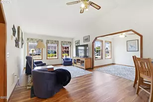3502 Hawthorne Ln, Tillamook, OR 97141 - Photo 5