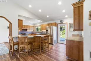 3502 Hawthorne Ln, Tillamook, OR 97141 - Photo 11