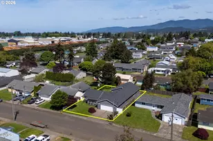 3502 Hawthorne Ln, Tillamook, OR 97141 - Photo 3