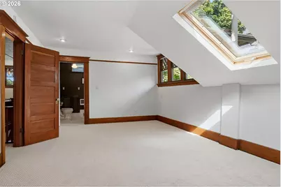 1734 NE Halsey St, Portland, OR 97232 - Photo 27