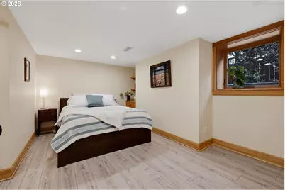 1734 NE Halsey St, Portland, OR 97232 - Photo 31