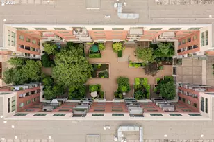 820 NW 12th Ave, Portland, OR 97209 - Photo 29