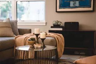 820 NW 12th Ave, Portland, OR 97209 - Photo 7