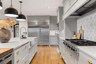 1495 SW Clifton St, Portland, OR 97201 - Photo 9