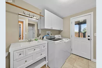 4578 Norfolk St, West Linn, OR 97068 - Photo 21